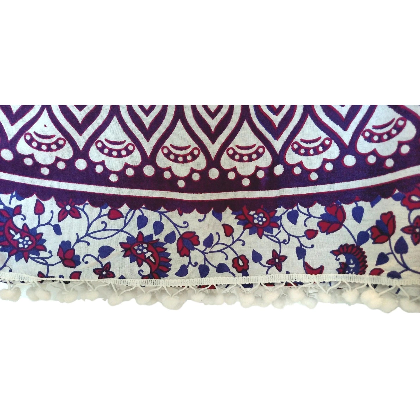 100% Cotton Round Tapestry with Pom Poms