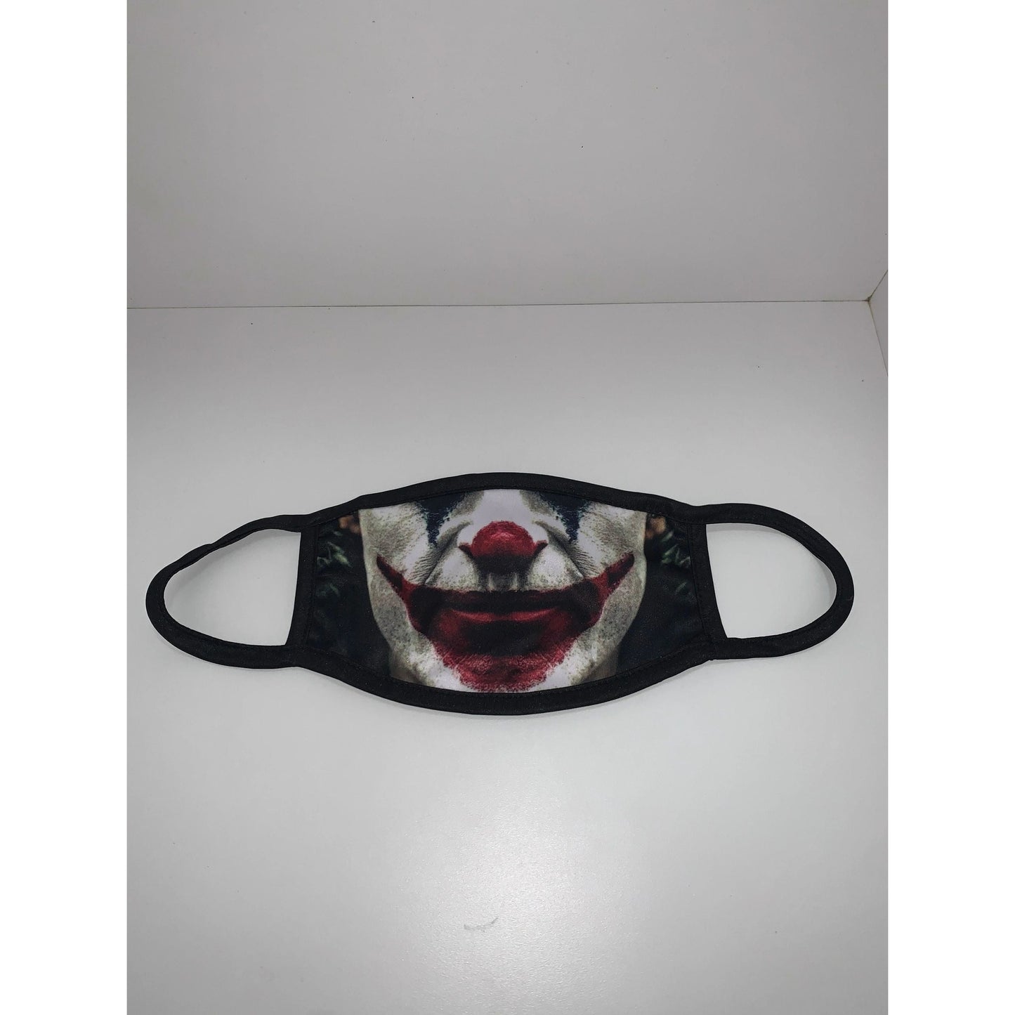 Washable and Reusable Design Fashion Mask with PM 2.5 Filter
